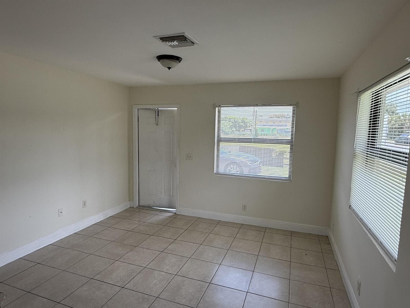 2820 Avenue S # A1, Riviera Beach, FL 33404 — zdjęcie 2