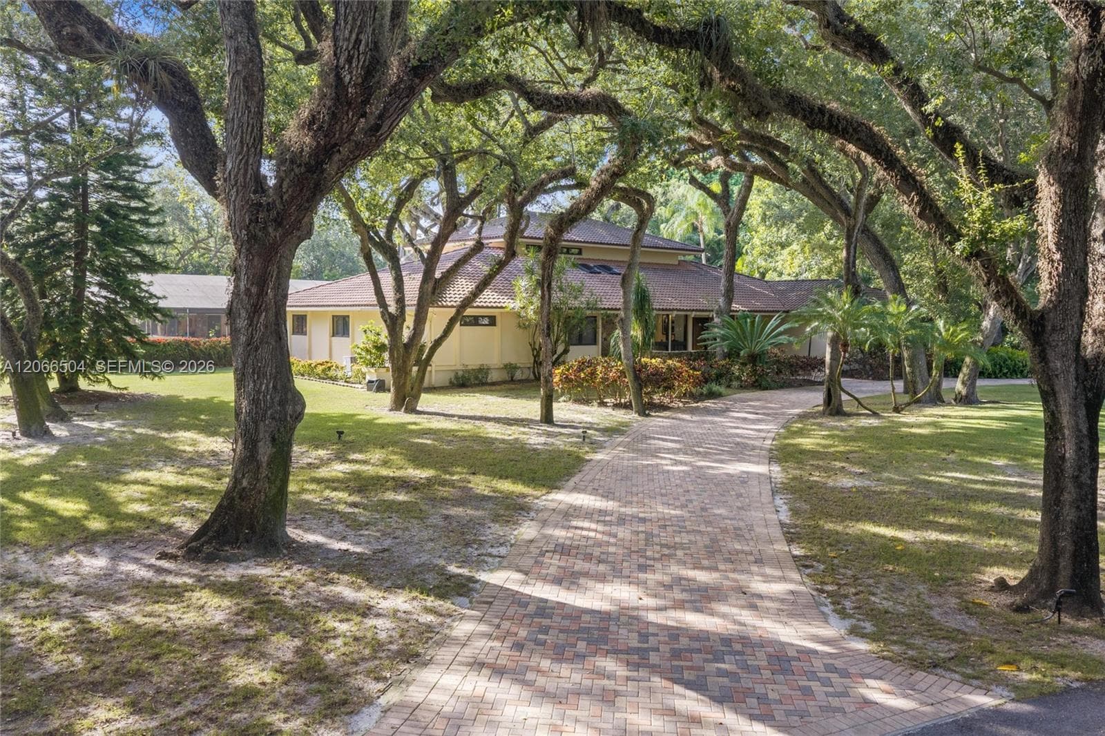 9490 Old Cutler Ln, Coral Gables, FL 33156 — zdjęcie 4