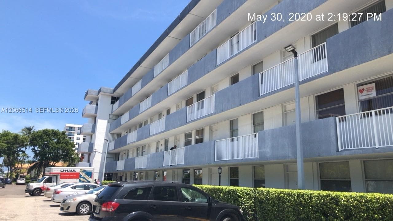 1801 S Treasure Dr # 401, North Bay Village, FL 33141 — zdjęcie 3