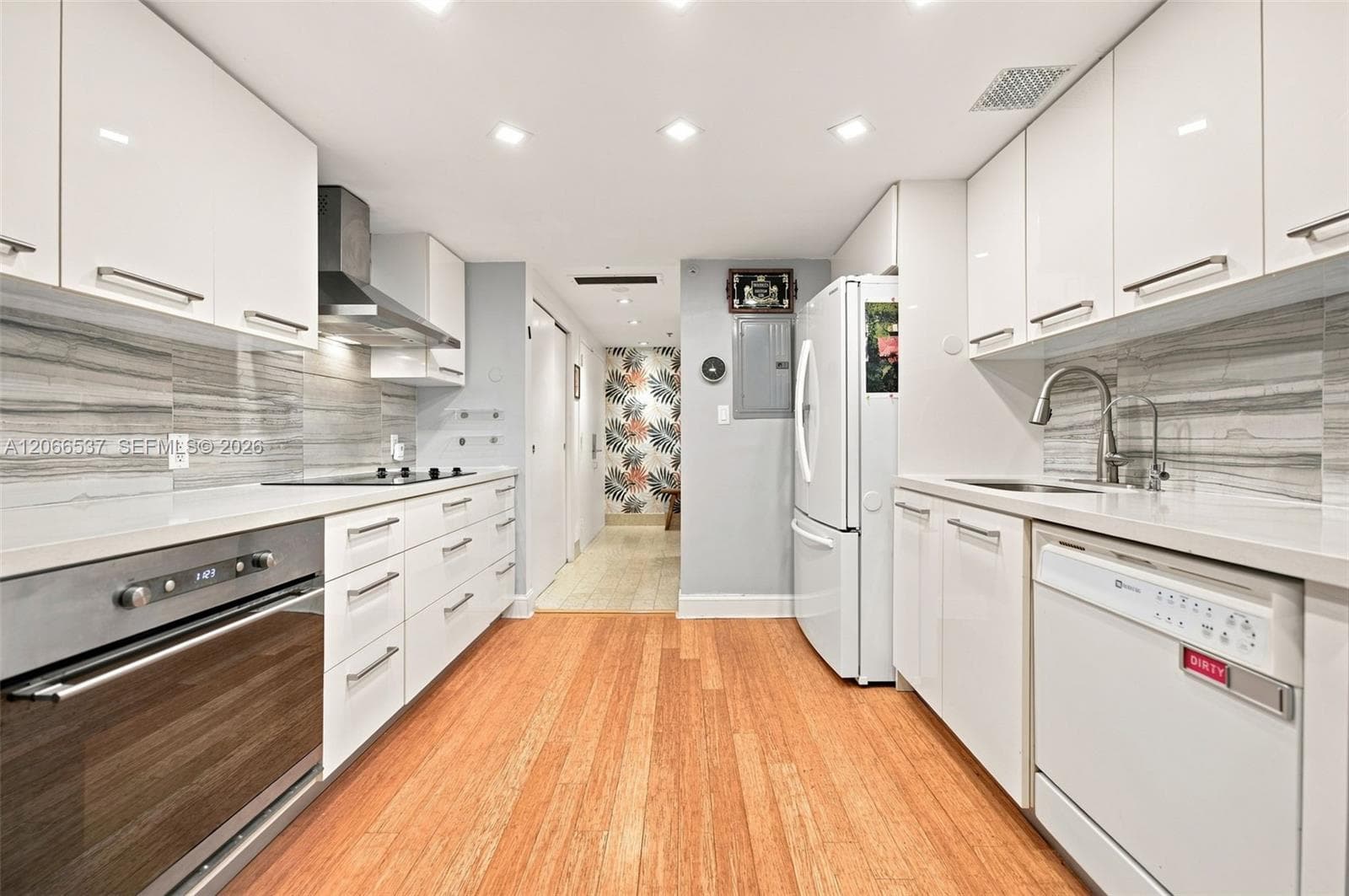 10205 Collins Ave # 206, Bal Harbour, FL 33154 — zdjęcie 5
