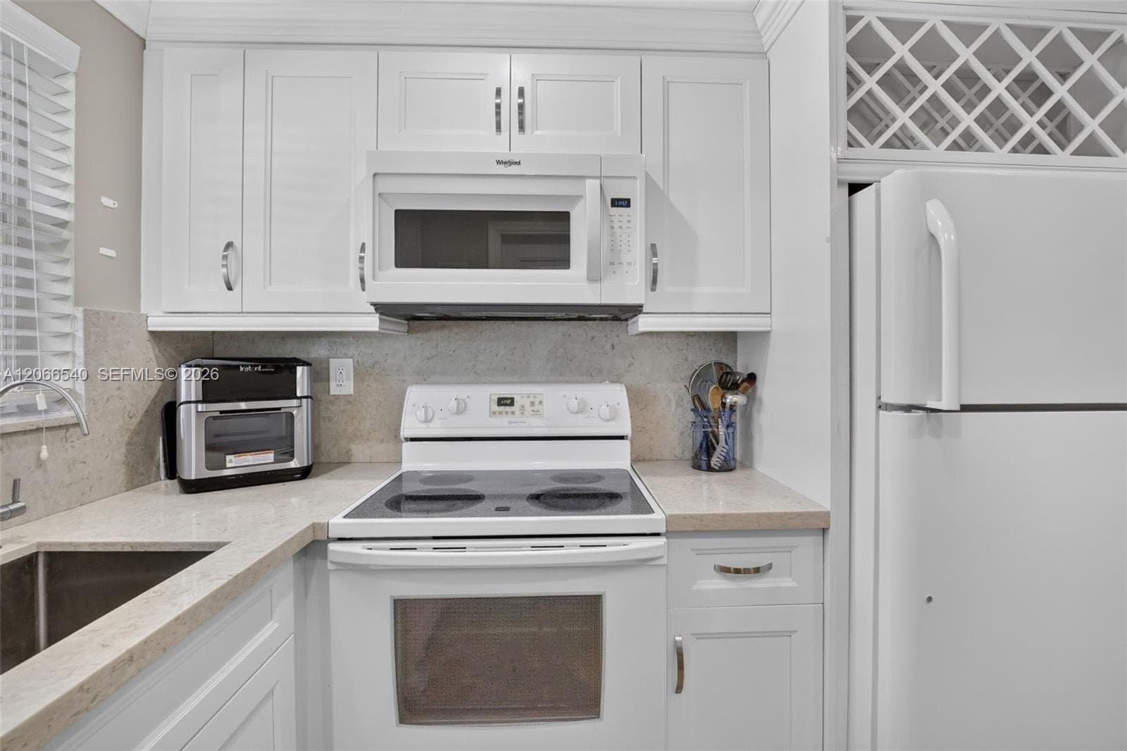 580 Egret Dr # 108, Hallandale Beach, FL 33009 — zdjęcie 3