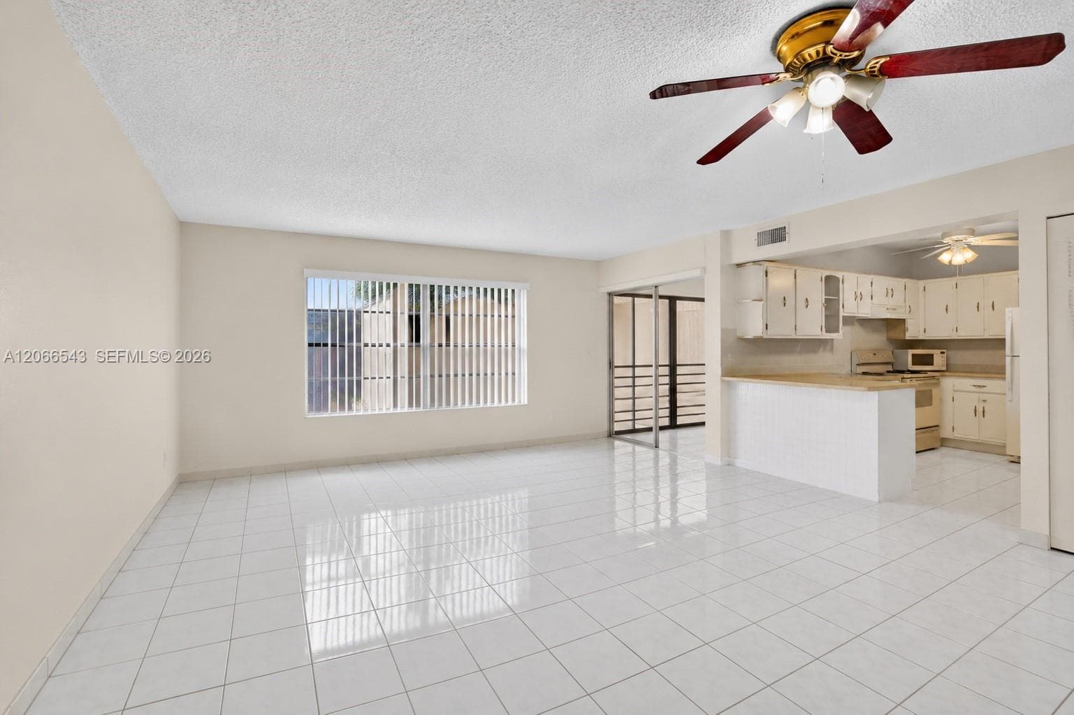 4241 NW 19th St # 172, Lauderhill, FL 33313 — zdjęcie 3