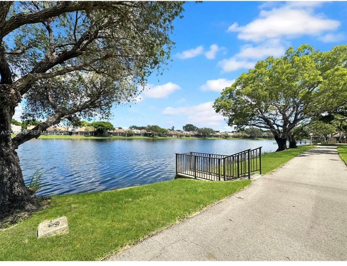 901 Colony Point Cir # 111, Pembroke Pines, FL 33026 — zdjęcie 3