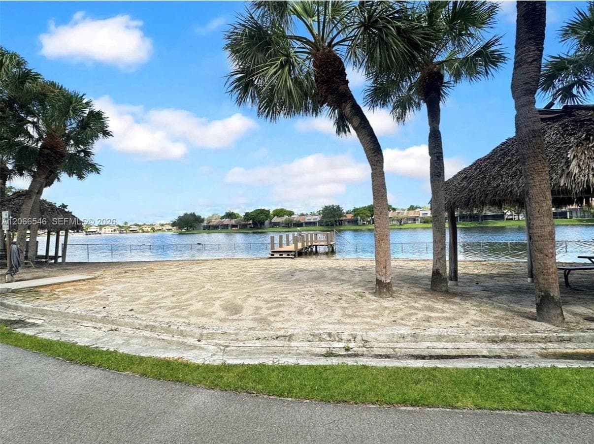 901 Colony Point Cir # 111, Pembroke Pines, FL 33026 — zdjęcie 4