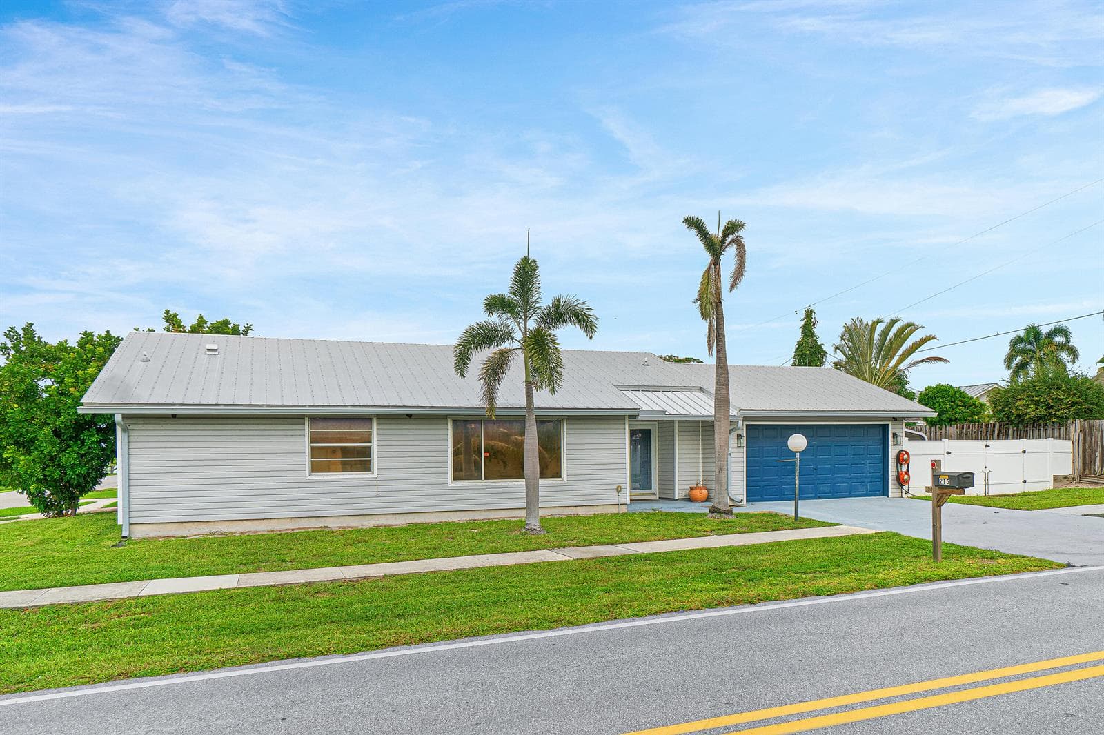 215 SW 8TH Street, Boynton Beach, FL 33426 — zdjęcie 4