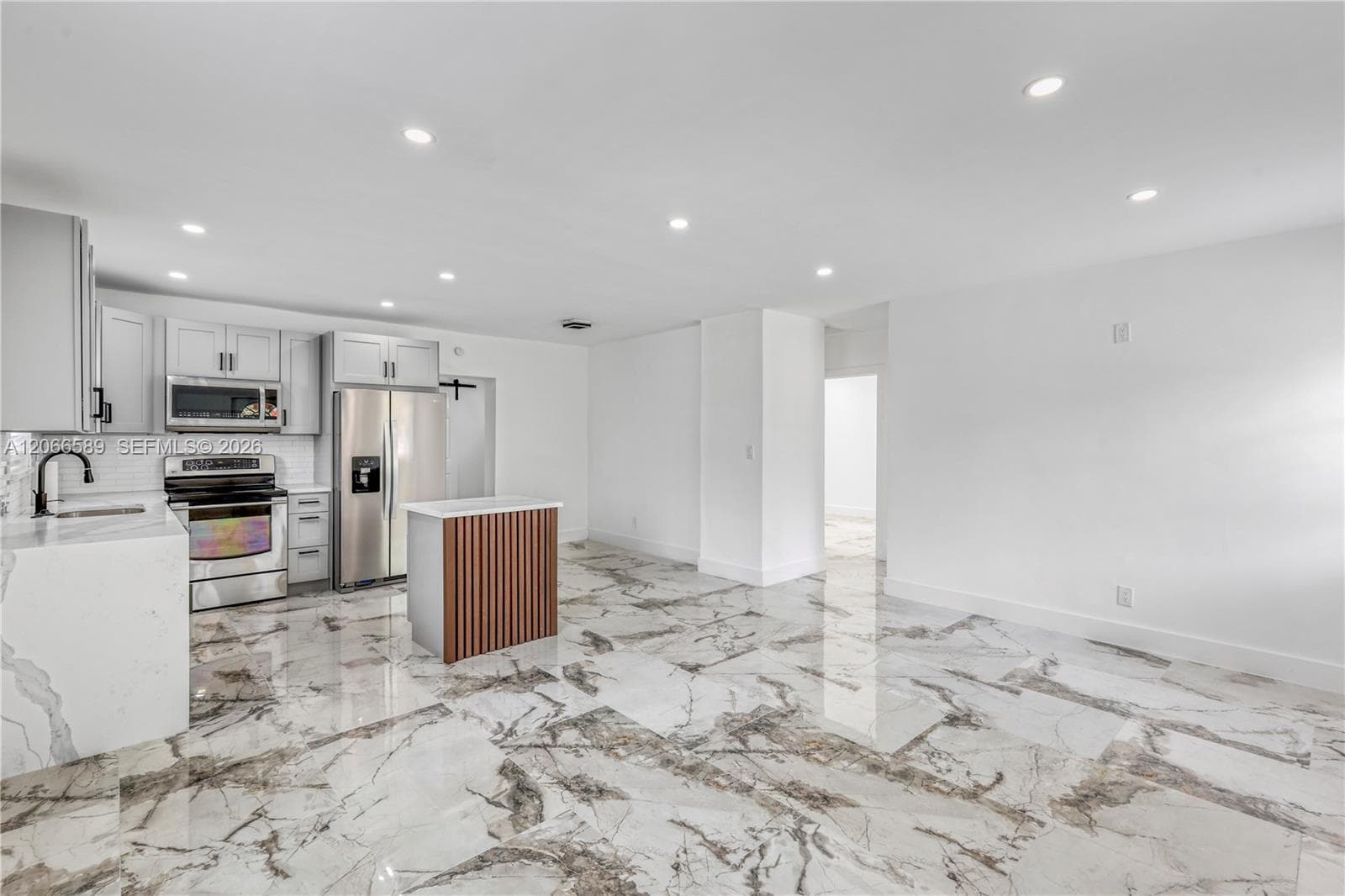 809 SW 17th St # 1, Fort Lauderdale, FL 33315 — zdjęcie 3