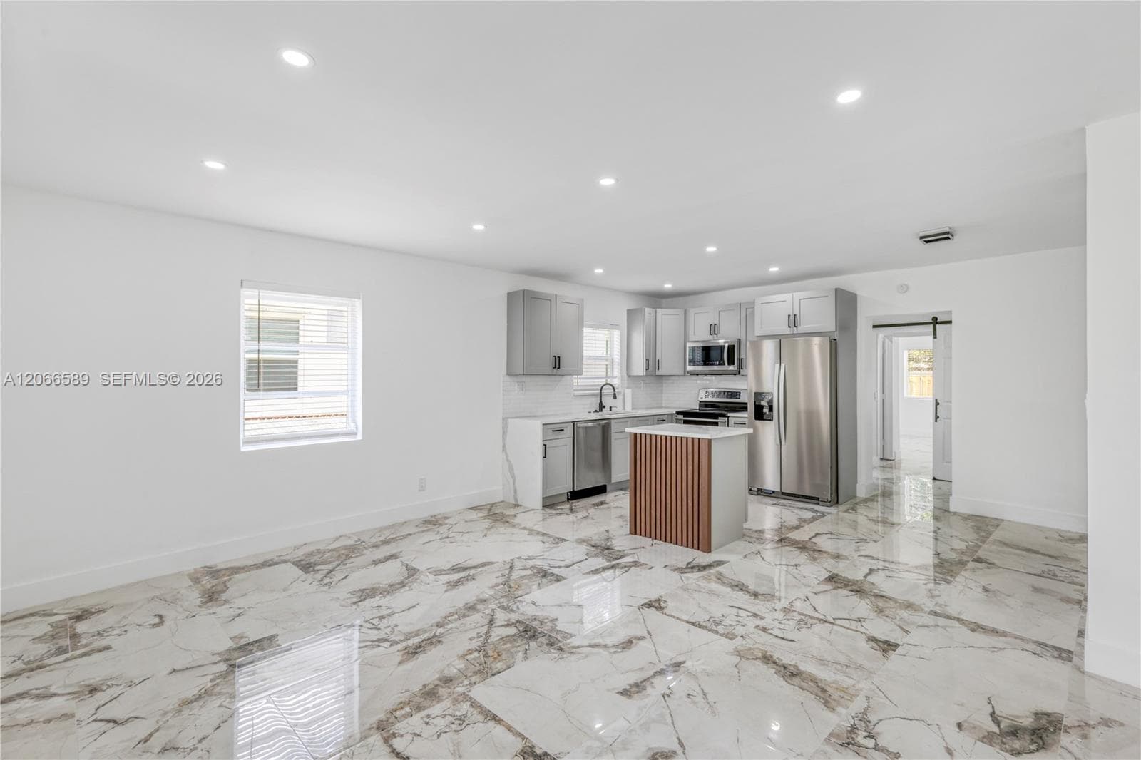 809 SW 17th St # 1, Fort Lauderdale, FL 33315 — zdjęcie 4