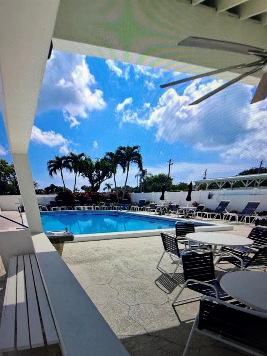 827 Sunglow Street, Boynton Beach, FL 33436 — zdjęcie 2