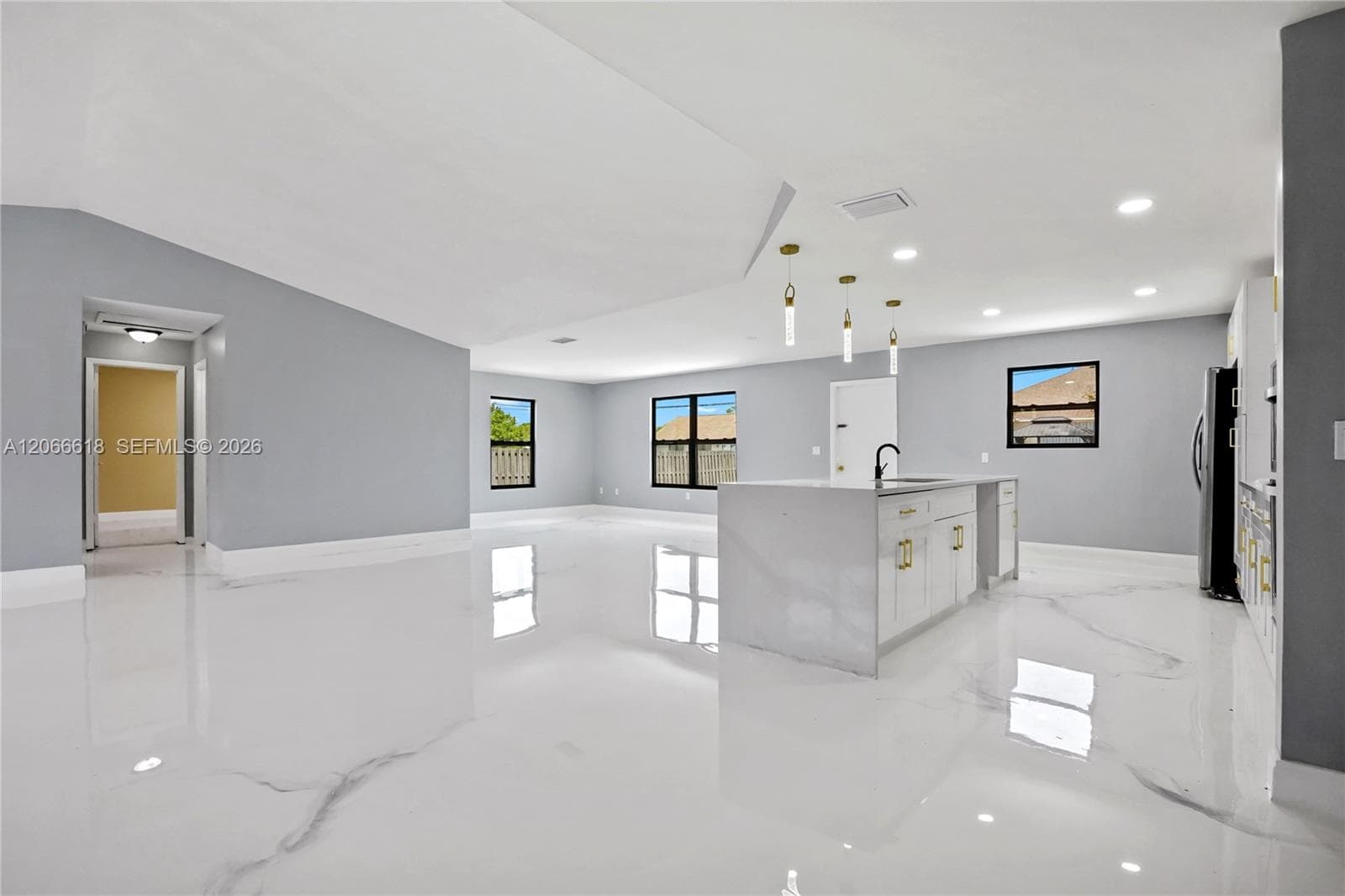 4209 SW Tuscol St, Port St. Lucie, FL 34953 — zdjęcie 5
