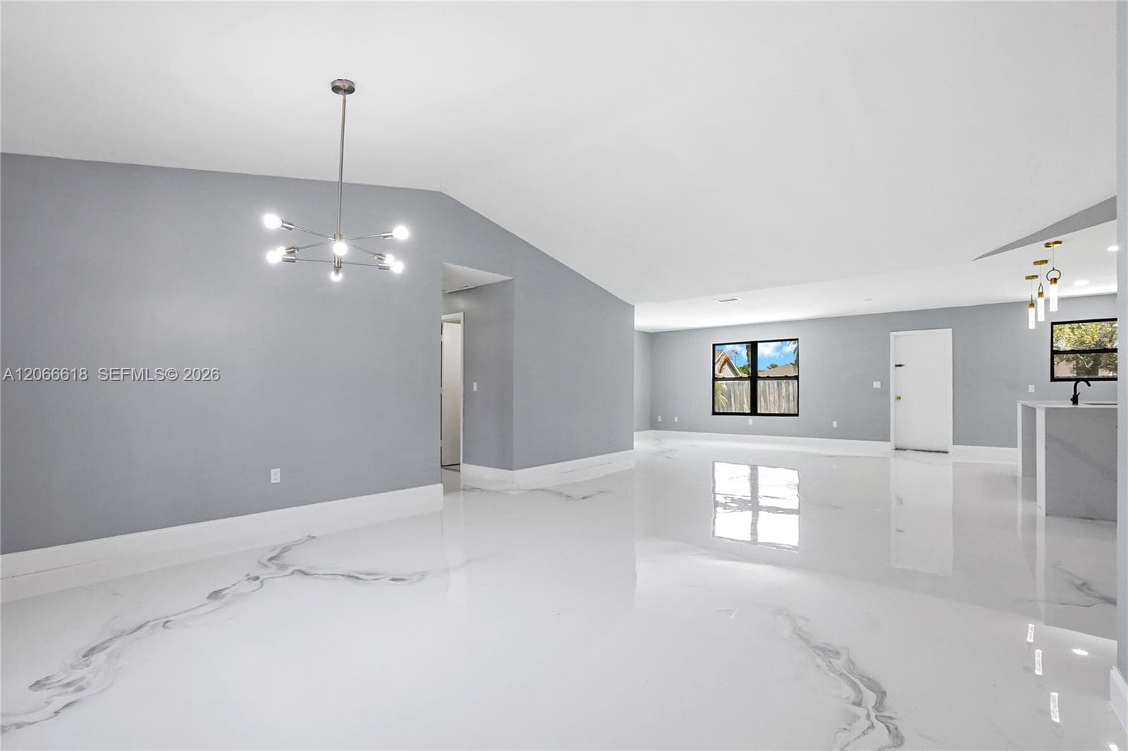 4209 SW Tuscol St, Port St. Lucie, FL 34953 — zdjęcie 4