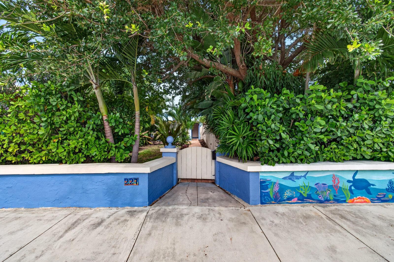 227 N M Street, FL 33460