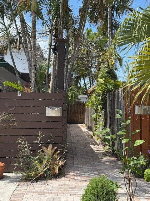 1637 NE 5TH Street # 2, Fort Lauderdale, FL 33301 — zdjęcie 3