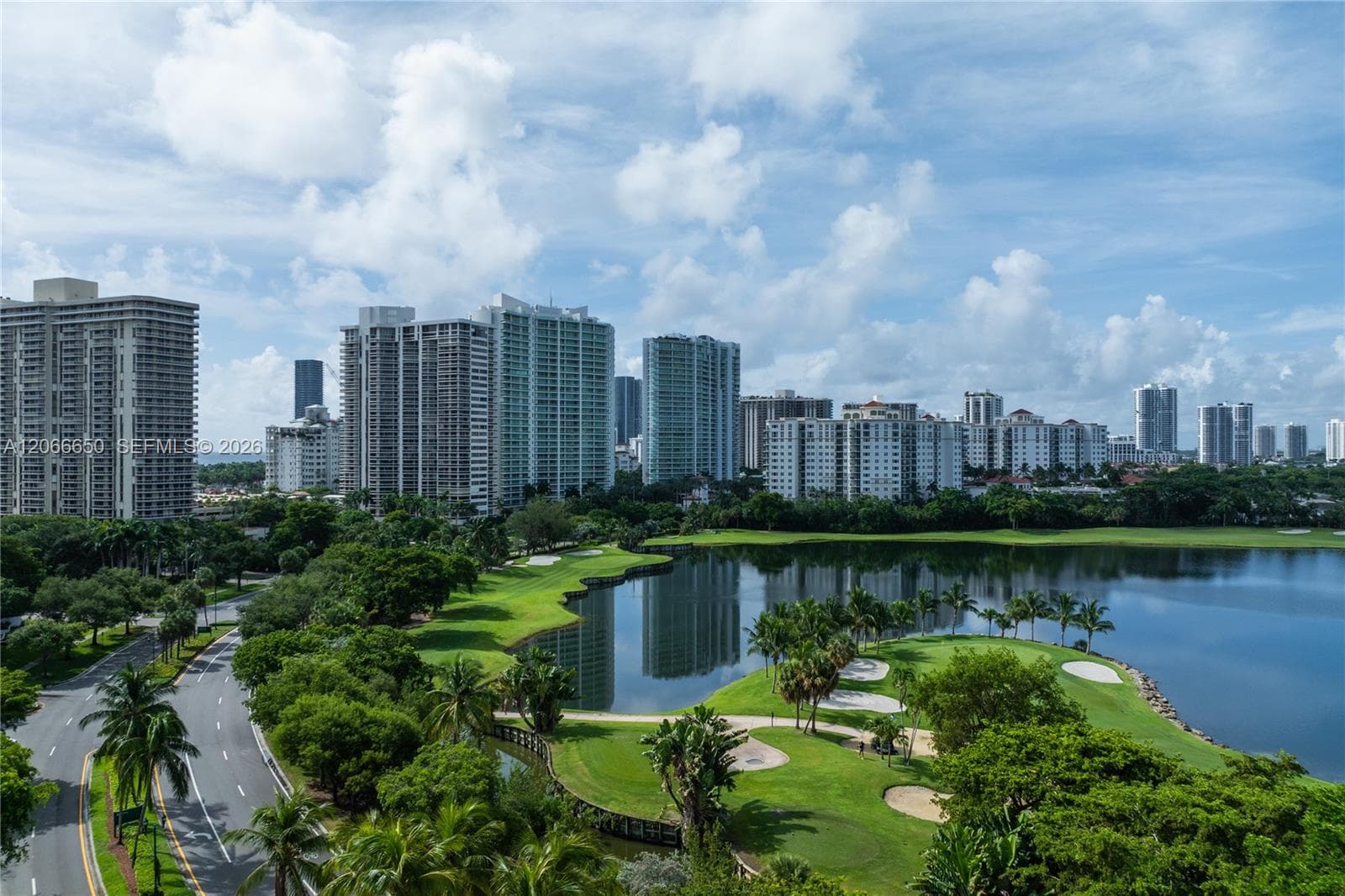 3675 N Country Club Dr # 401, Aventura, FL 33180