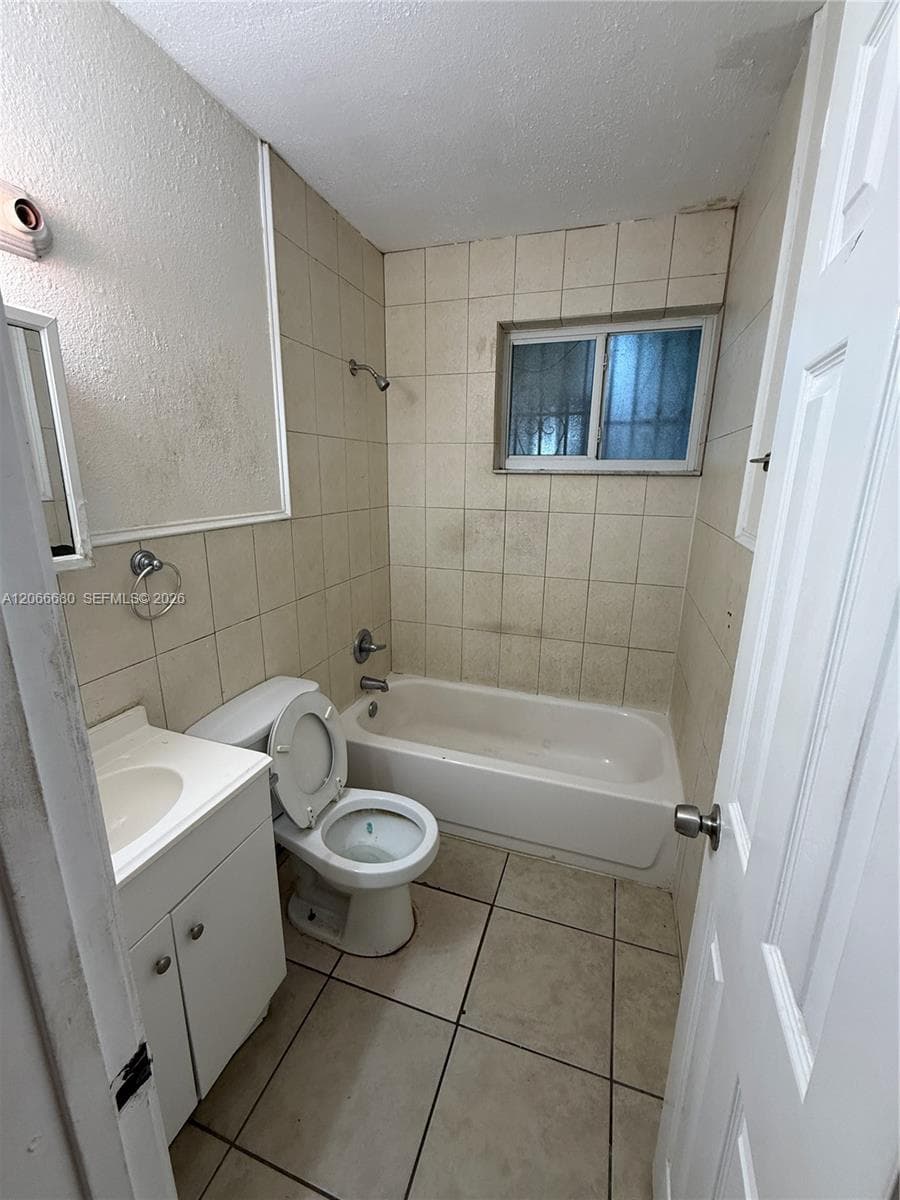 4520 NW 13th Ave # 4520, Miami, FL 33142 — zdjęcie 5