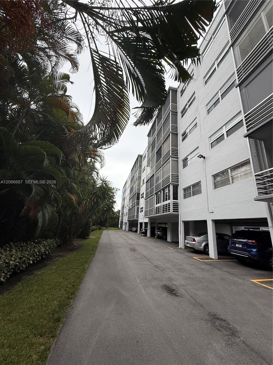 1445 Atlantic Shores Blvd # 206, Hallandale Beach, FL 33009 — zdjęcie 2