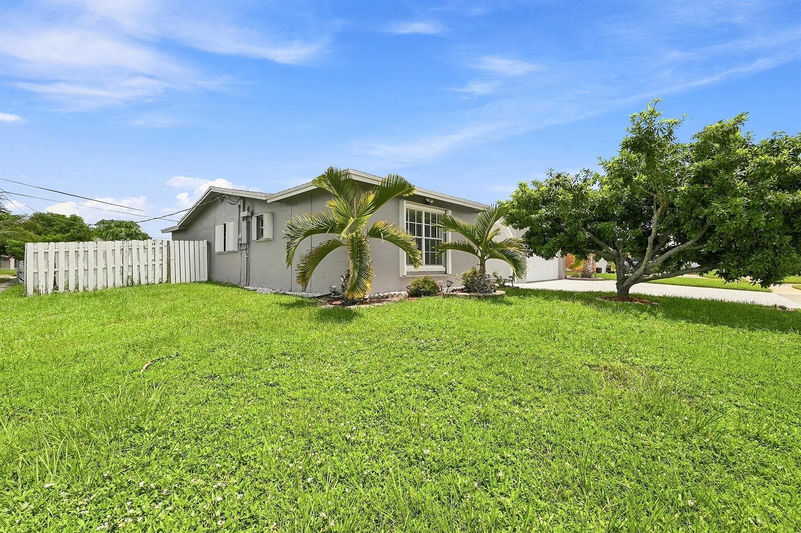 8481 NW 24TH Street, Sunrise, FL 33322 — zdjęcie 4