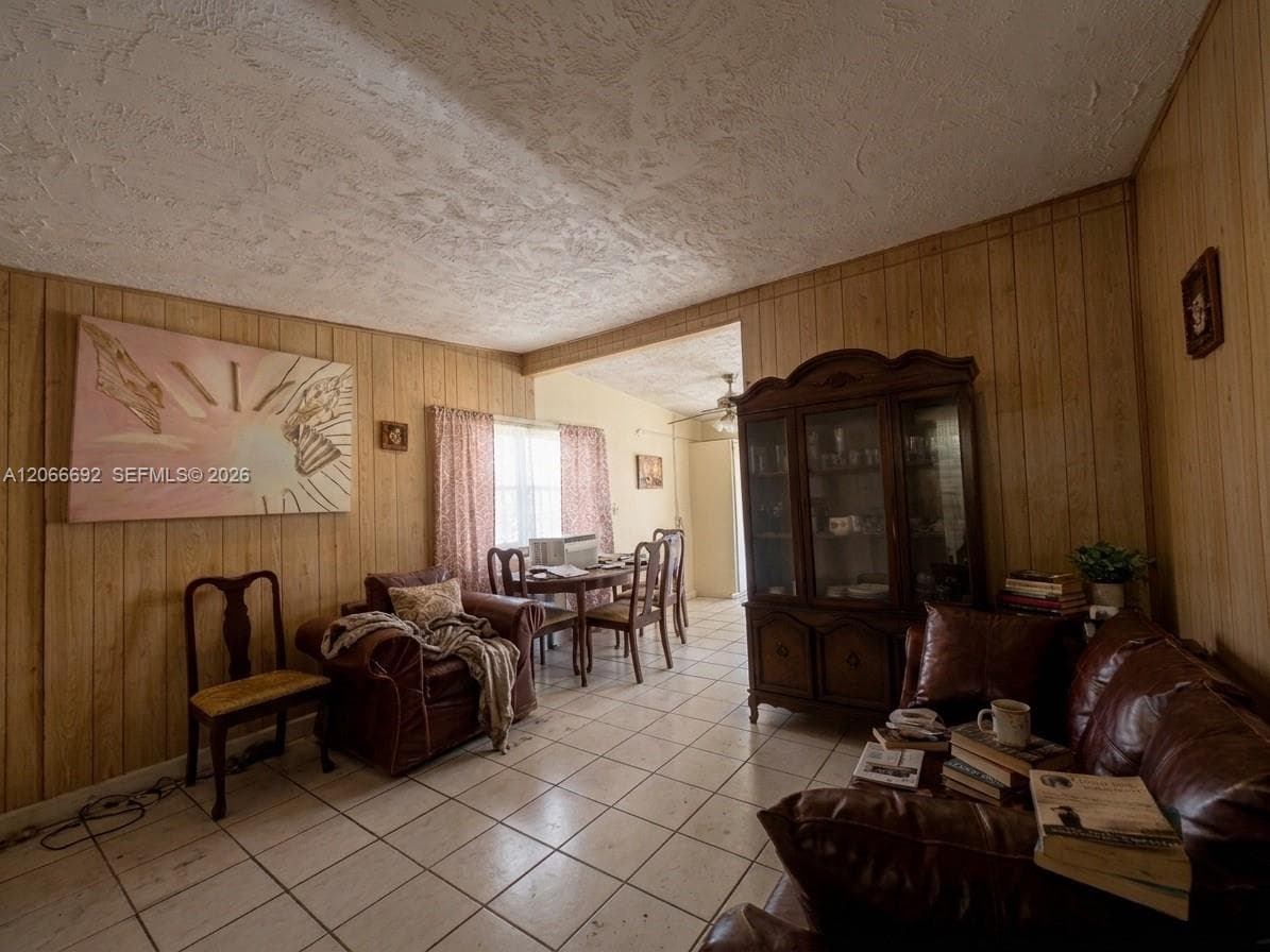 14241 NW 23rd Pl, Opa-Locka, FL 33054 — zdjęcie 3