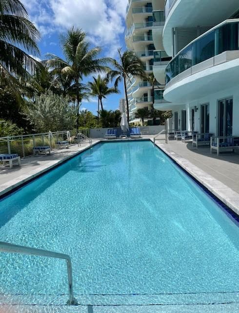 9401 Collins Avenue # 402, Surfside, FL 33154 — zdjęcie 2