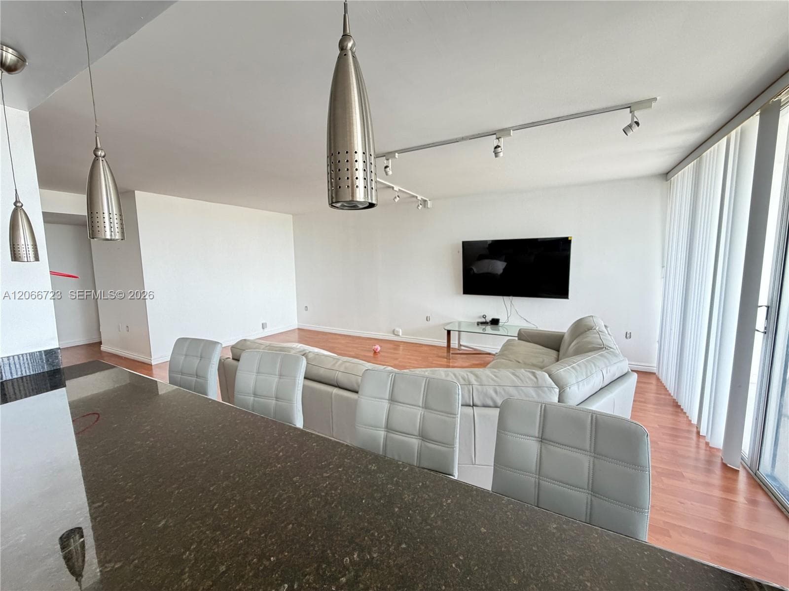 18031 Biscayne Blvd # 601, Aventura, FL 33160 — zdjęcie 4