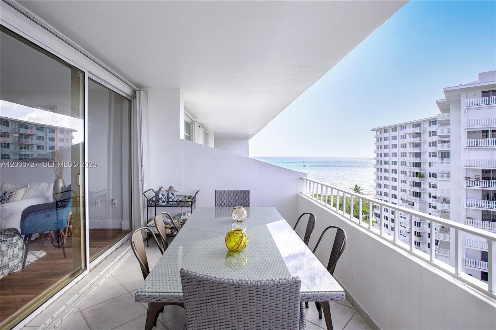 199 Ocean Lane Dr # 1207, Key Biscayne, FL 33149