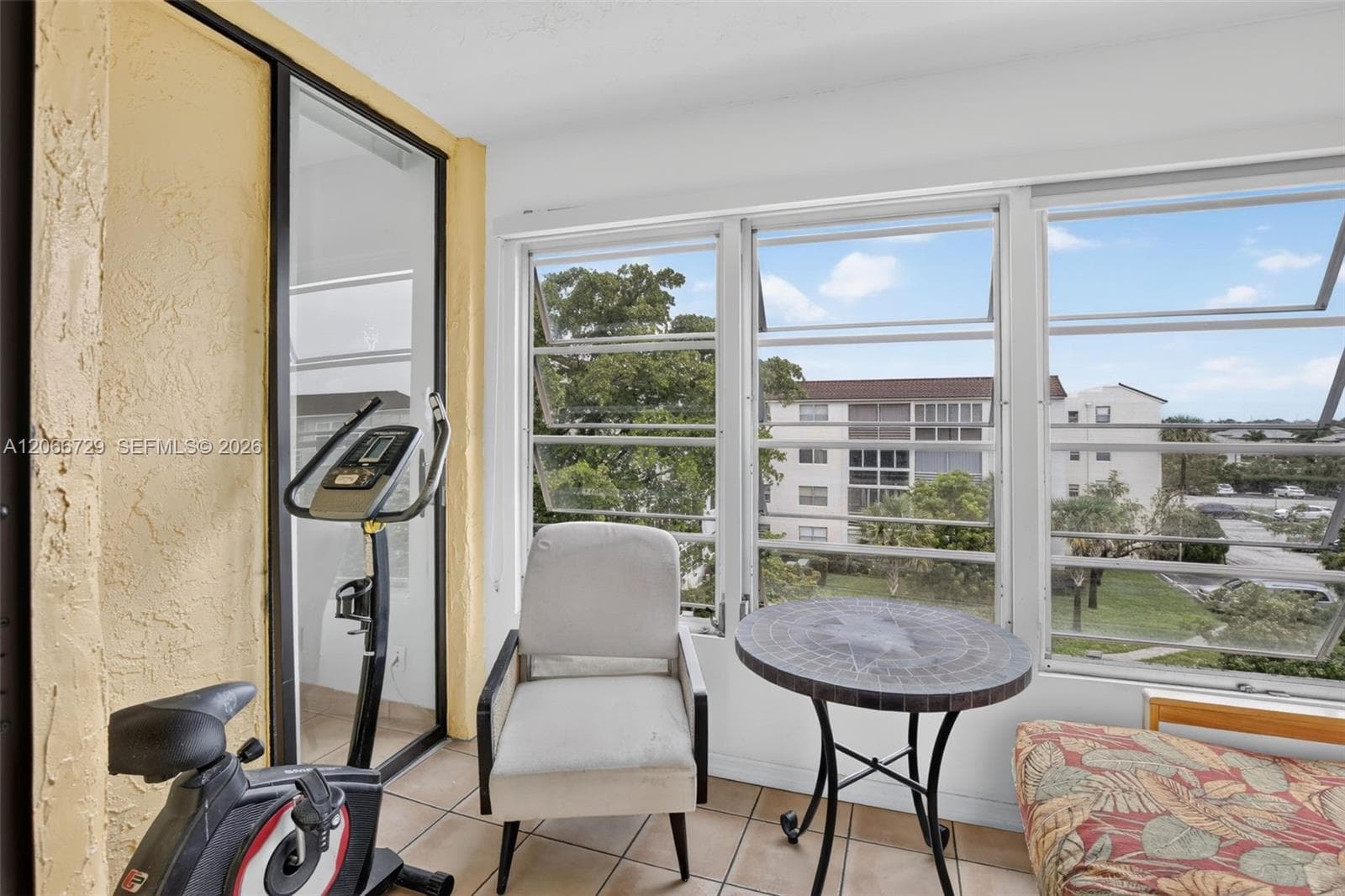 2811 Somerset Dr # 405, Lauderdale Lakes, FL 33311 — zdjęcie 4