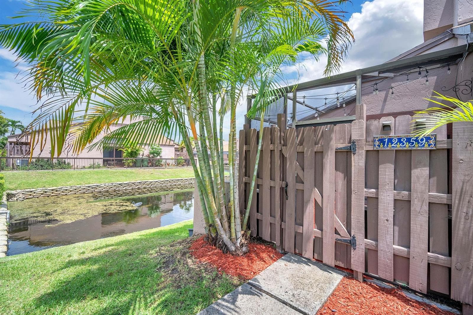 12359 NW 11TH Court, Pembroke Pines, FL 33026 — zdjęcie 2