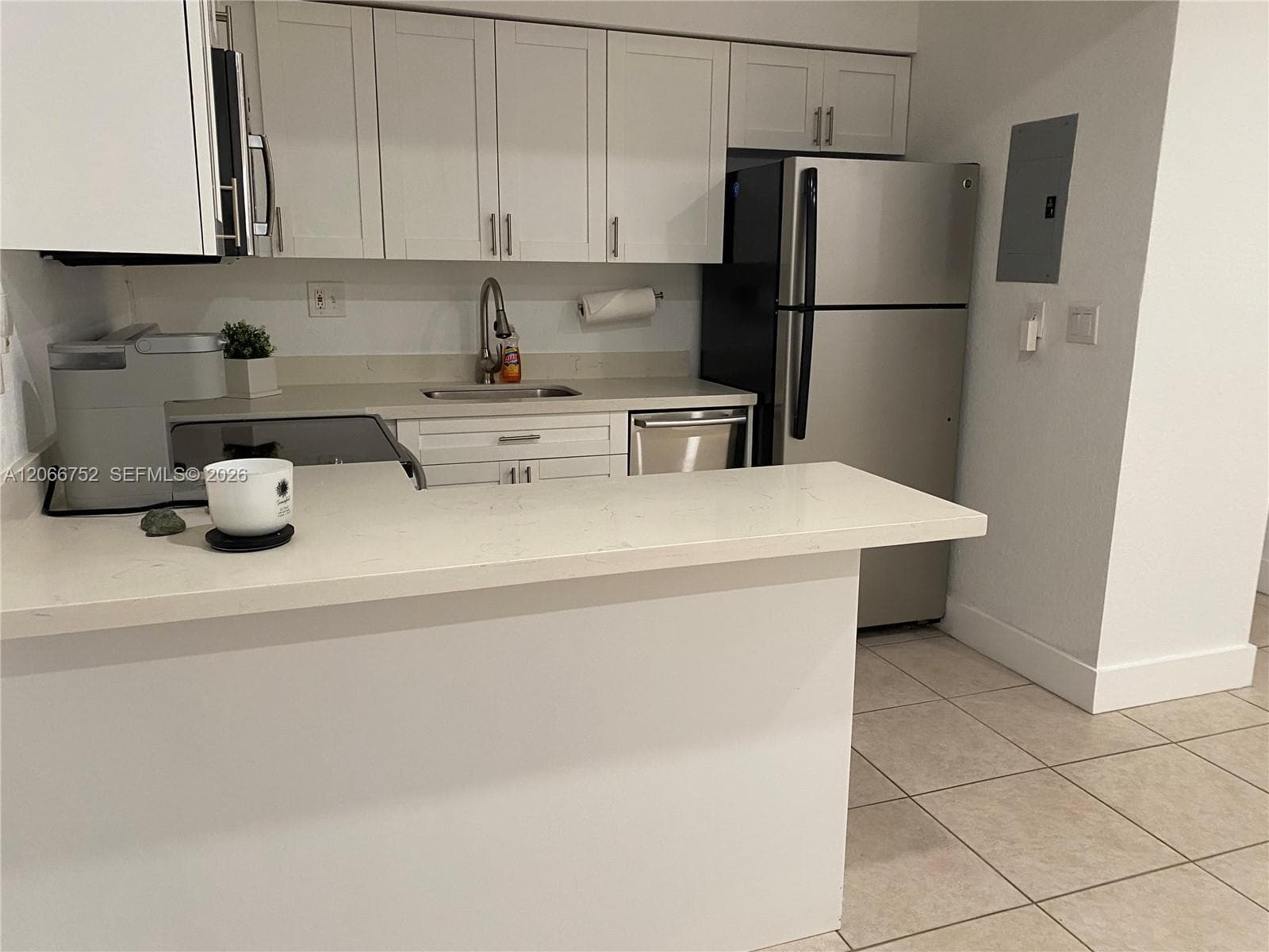 1 Edgewater Dr # 103, Coral Gables, FL 33133 — zdjęcie 5