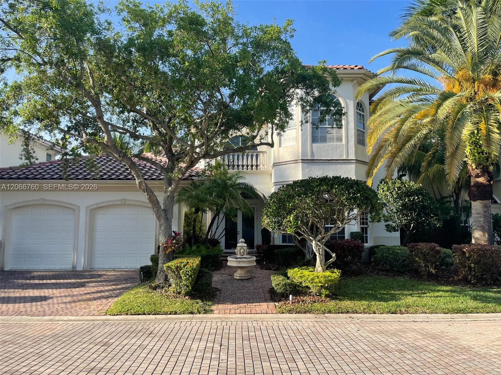 891 Captiva Dr, Hollywood, FL 33019 — zdjęcie 2