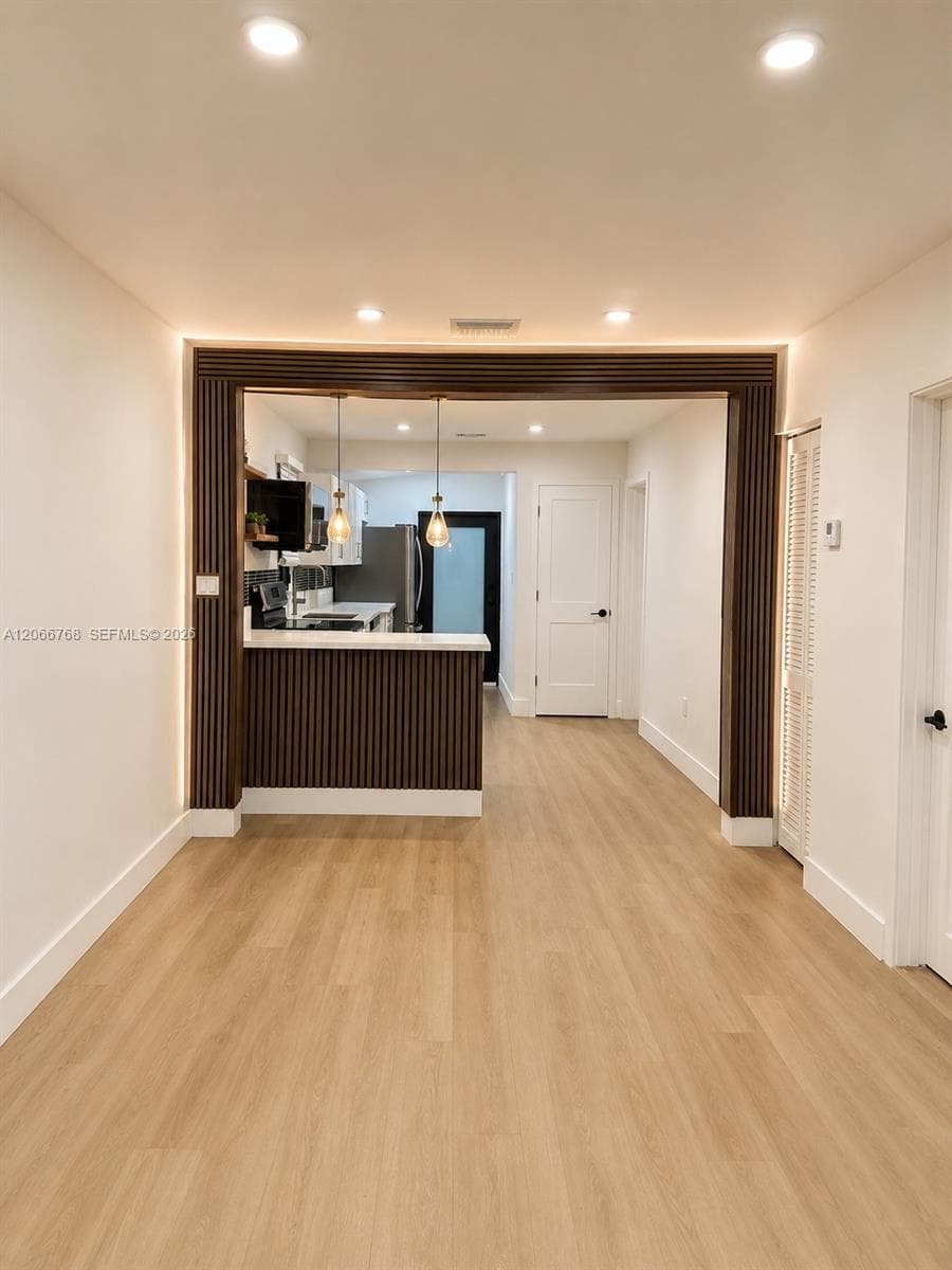 2415 NW 15th St, Miami, FL 33125 — zdjęcie 4