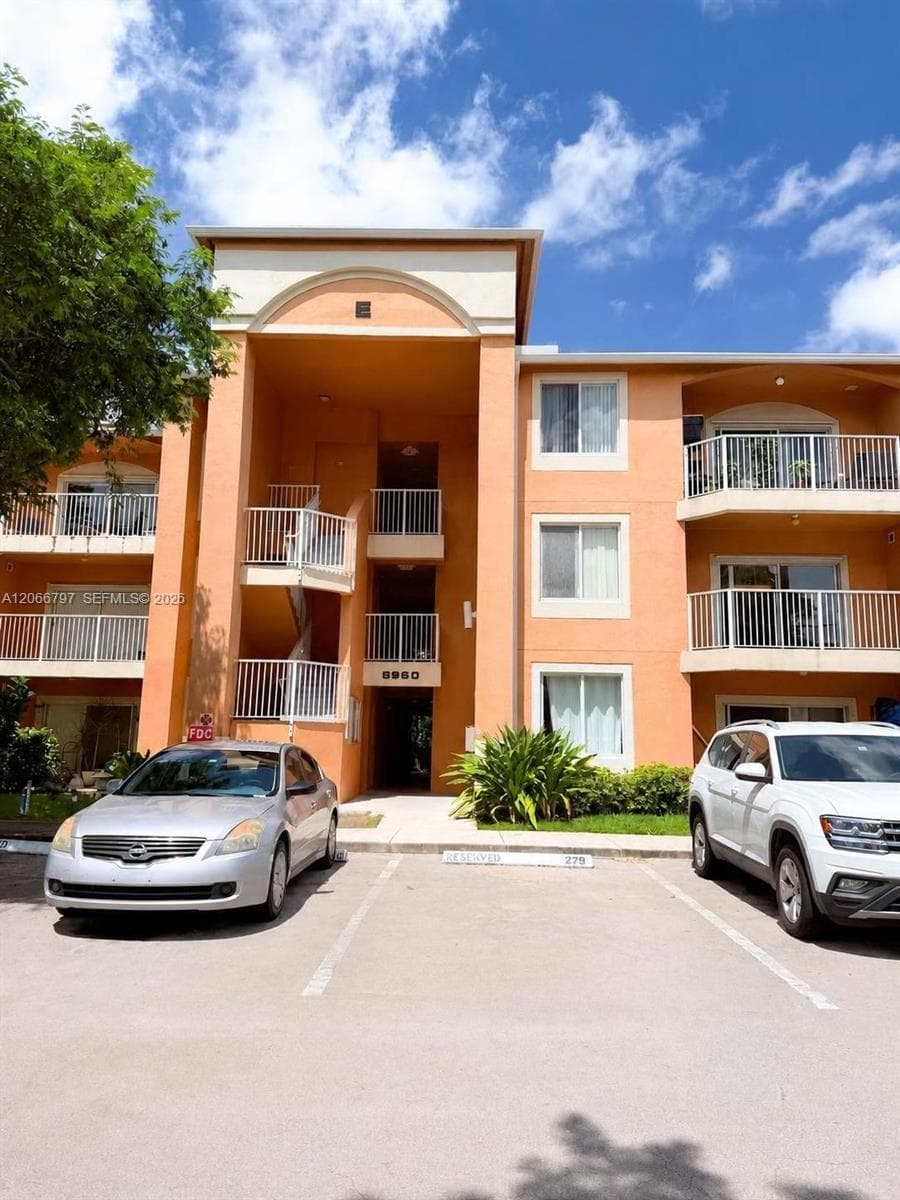 6960 SW 39th St # E102, Davie, FL 33314 — zdjęcie 2