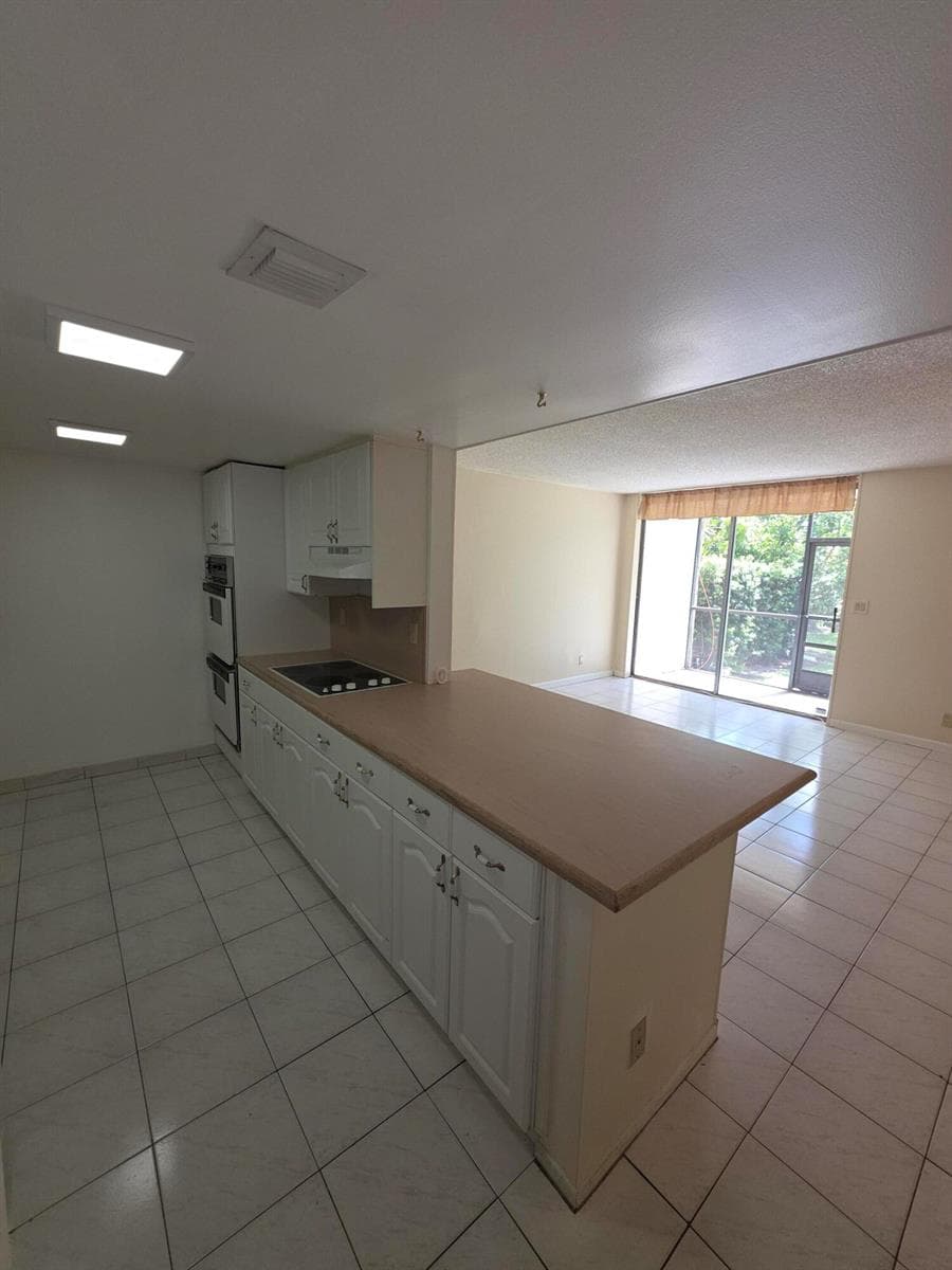 1001 THREE ISLANDS Boulevard # 36, Hallandale Beach, FL 33009 — zdjęcie 5