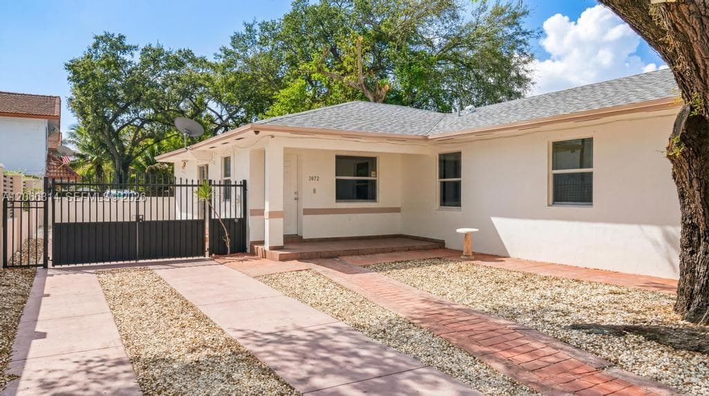 3072 NW 14th St # REAR, Miami, FL 33125 — zdjęcie 3