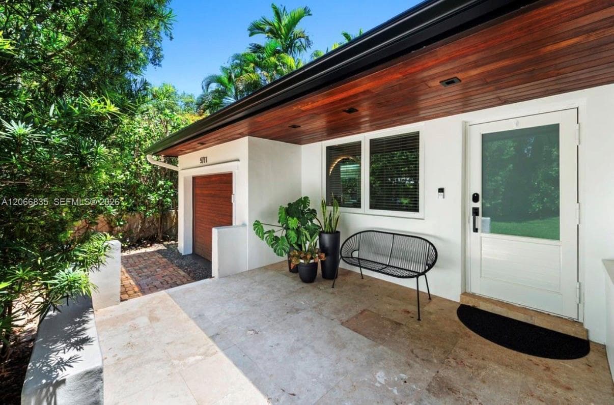 5711 Michelangelo St, Coral Gables, FL 33146 — zdjęcie 4