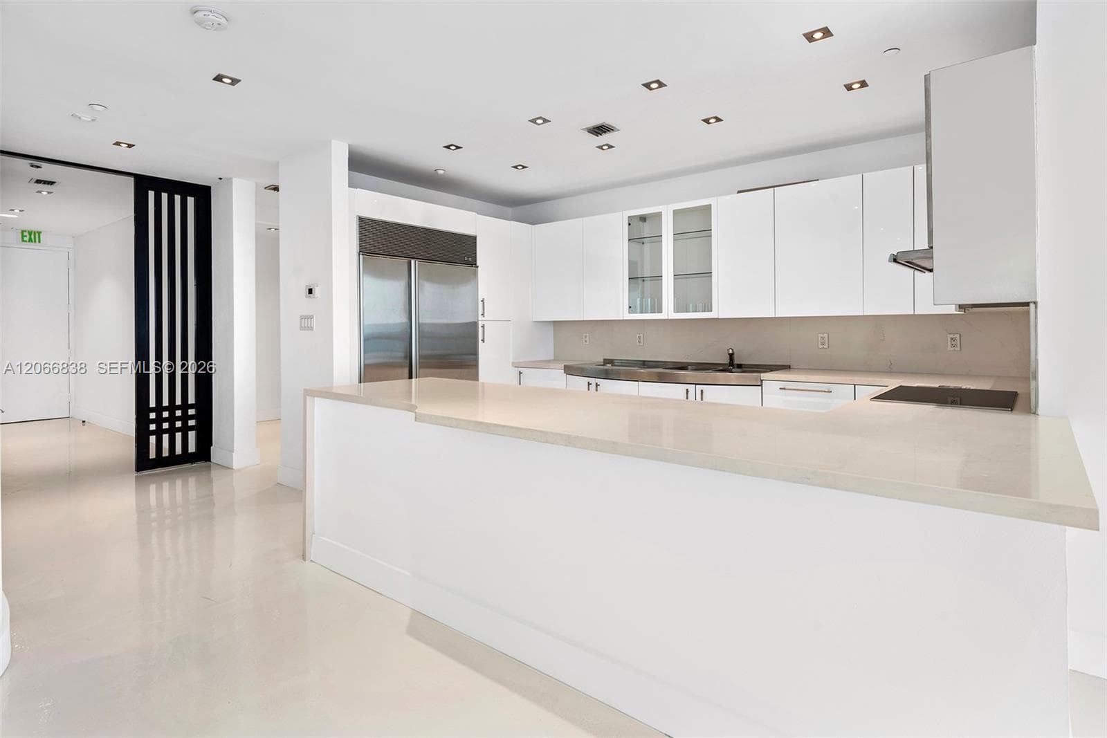 100 S Pointe Dr # 2306, Miami Beach, FL 33139 — zdjęcie 4