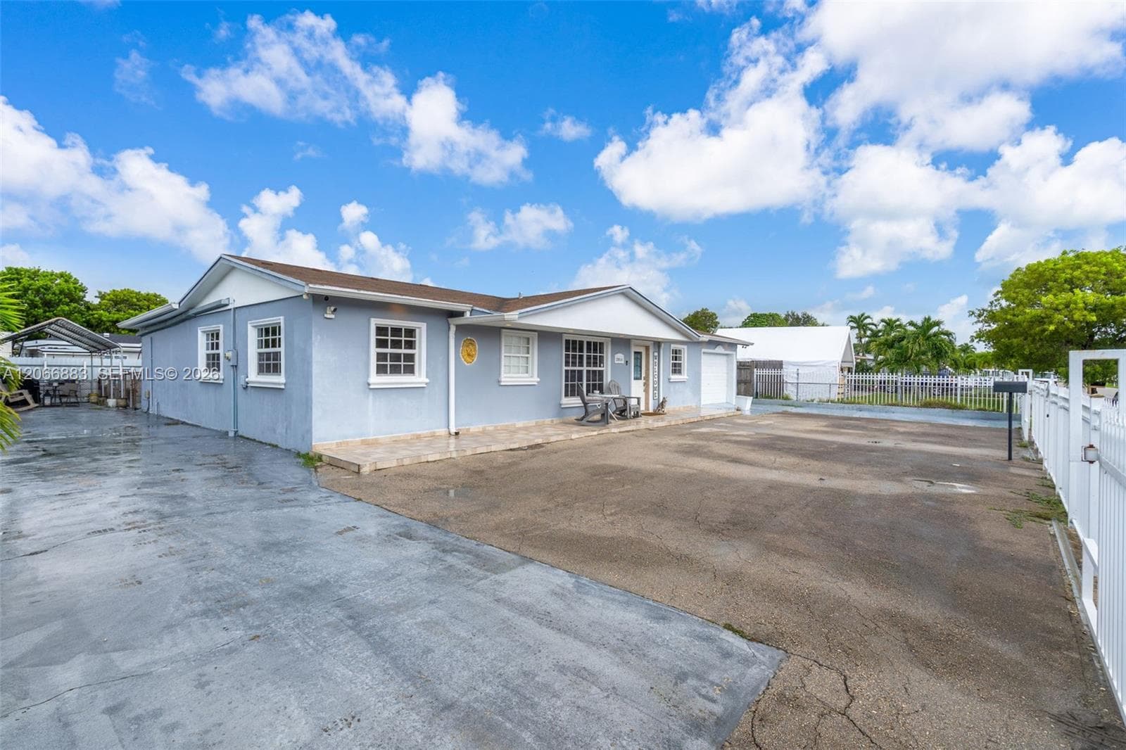 20514 NW 44th Pl, Miami Gardens, FL 33055 — zdjęcie 2
