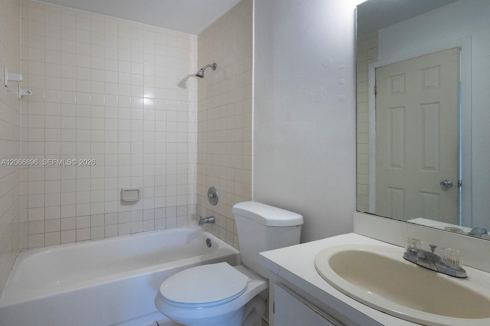 6305 W 22nd Ct # 203, Hialeah, FL 33016 — zdjęcie 4