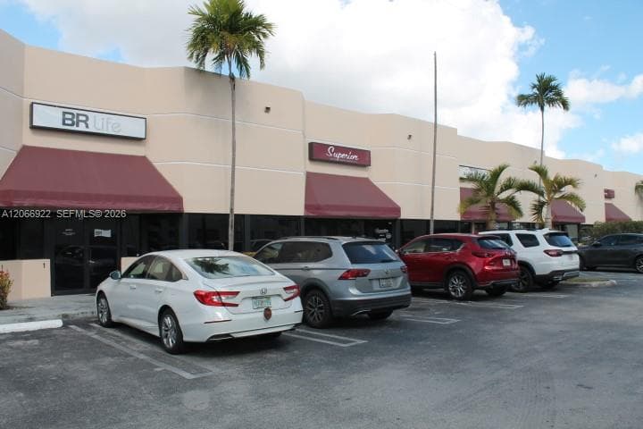 4851 NW 79th Ave, Doral, FL 33166 — zdjęcie 2