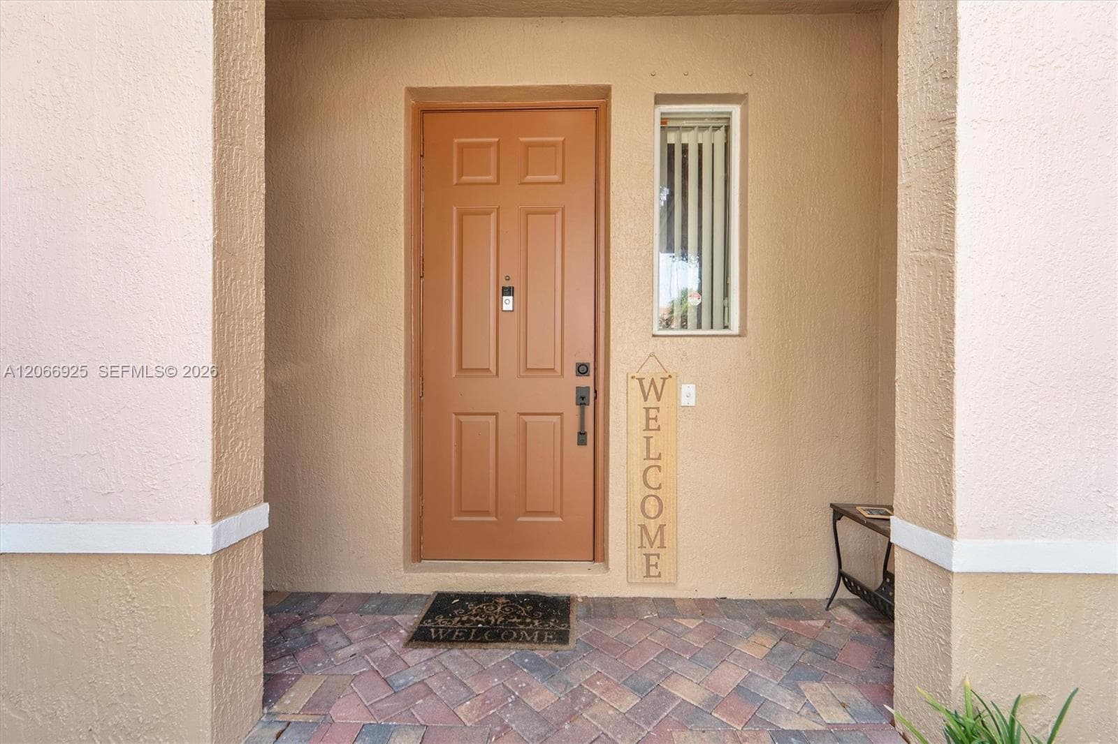 2410 Seminole Palms Dr, Green Acres, FL 33463 — zdjęcie 2