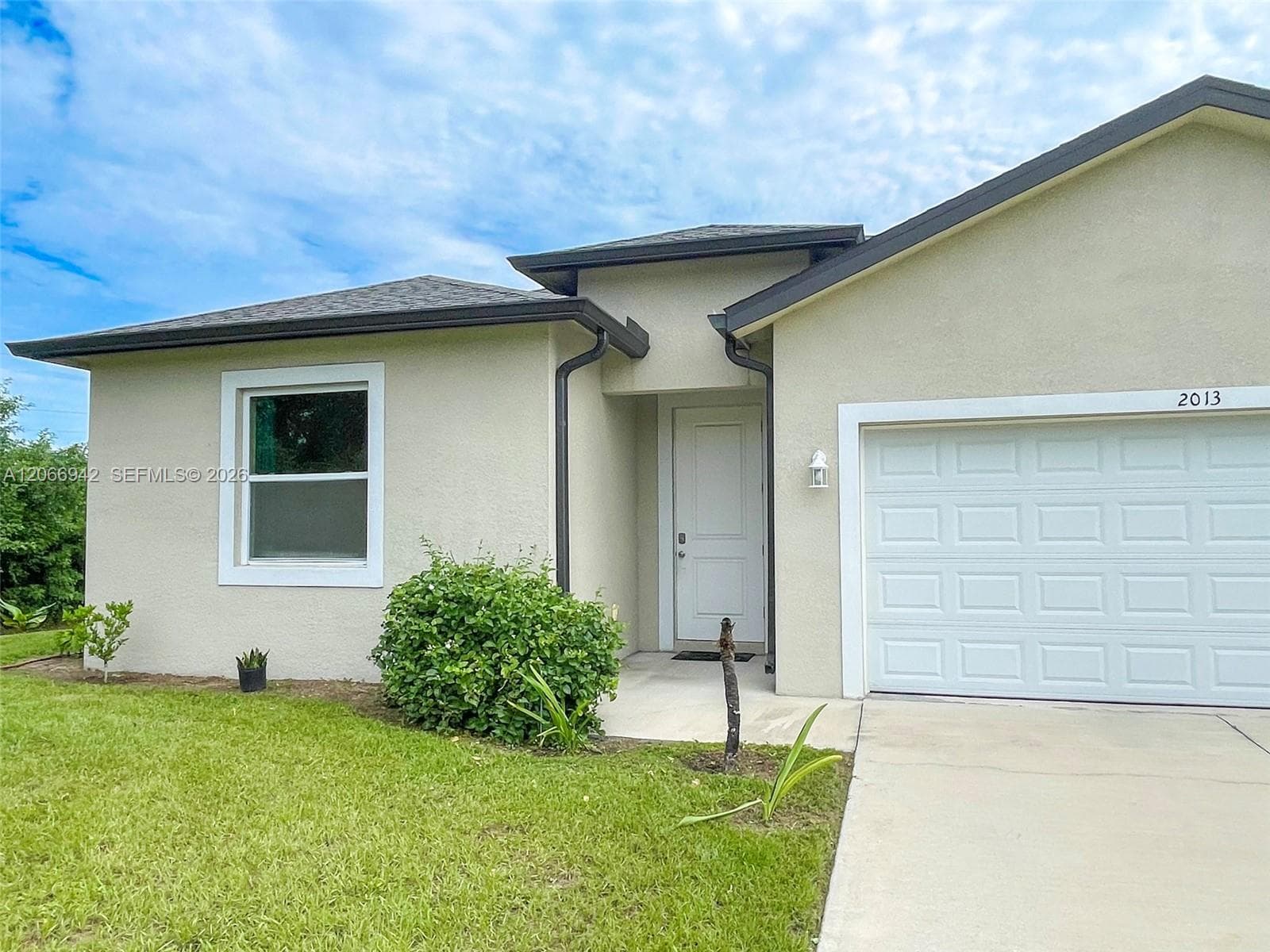 2013 Odessa Circle, La Belle, FL 33935 — zdjęcie 2