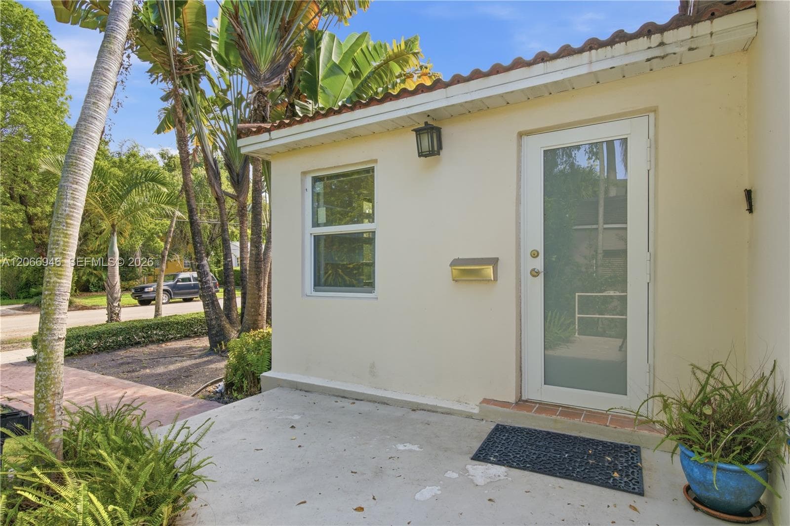 2355 Overbrook St, Miami, FL 33133 — zdjęcie 5