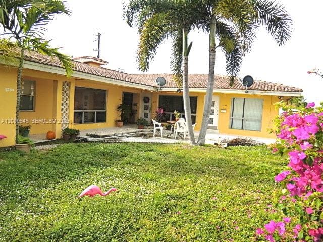 2724 NE 32nd St # 1, Fort Lauderdale, FL 33306