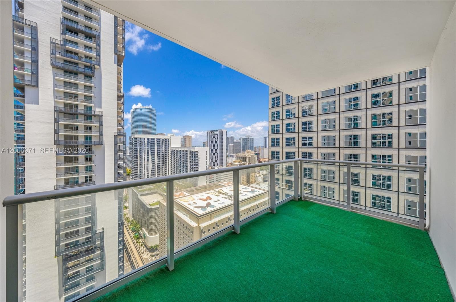 300 S Biscayne Blvd # T-2911, Miami, FL 33131 — zdjęcie 5