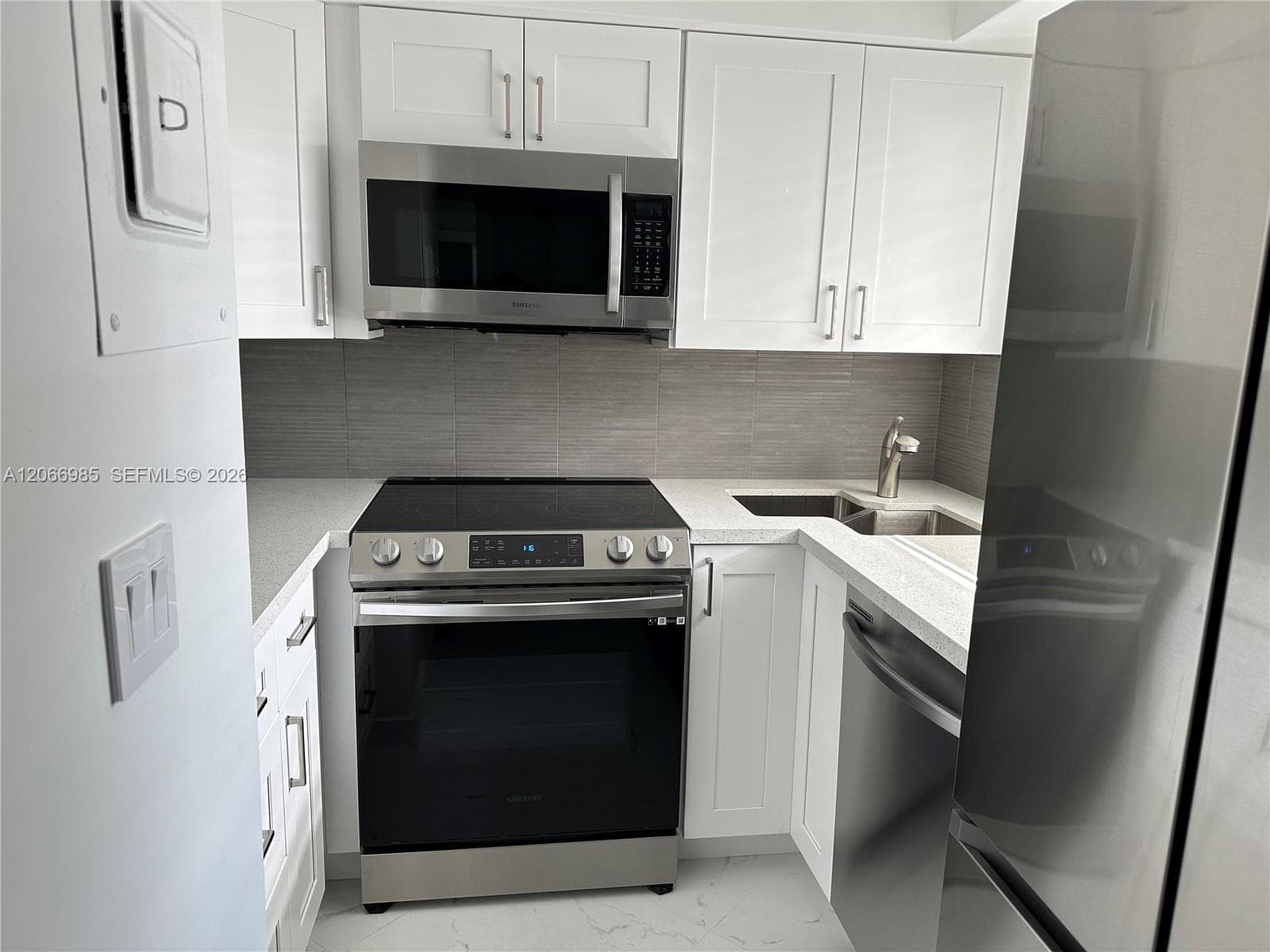 1333 E Hallandale Beach Blvd # 423, Hallandale Beach, FL 33009 — zdjęcie 3