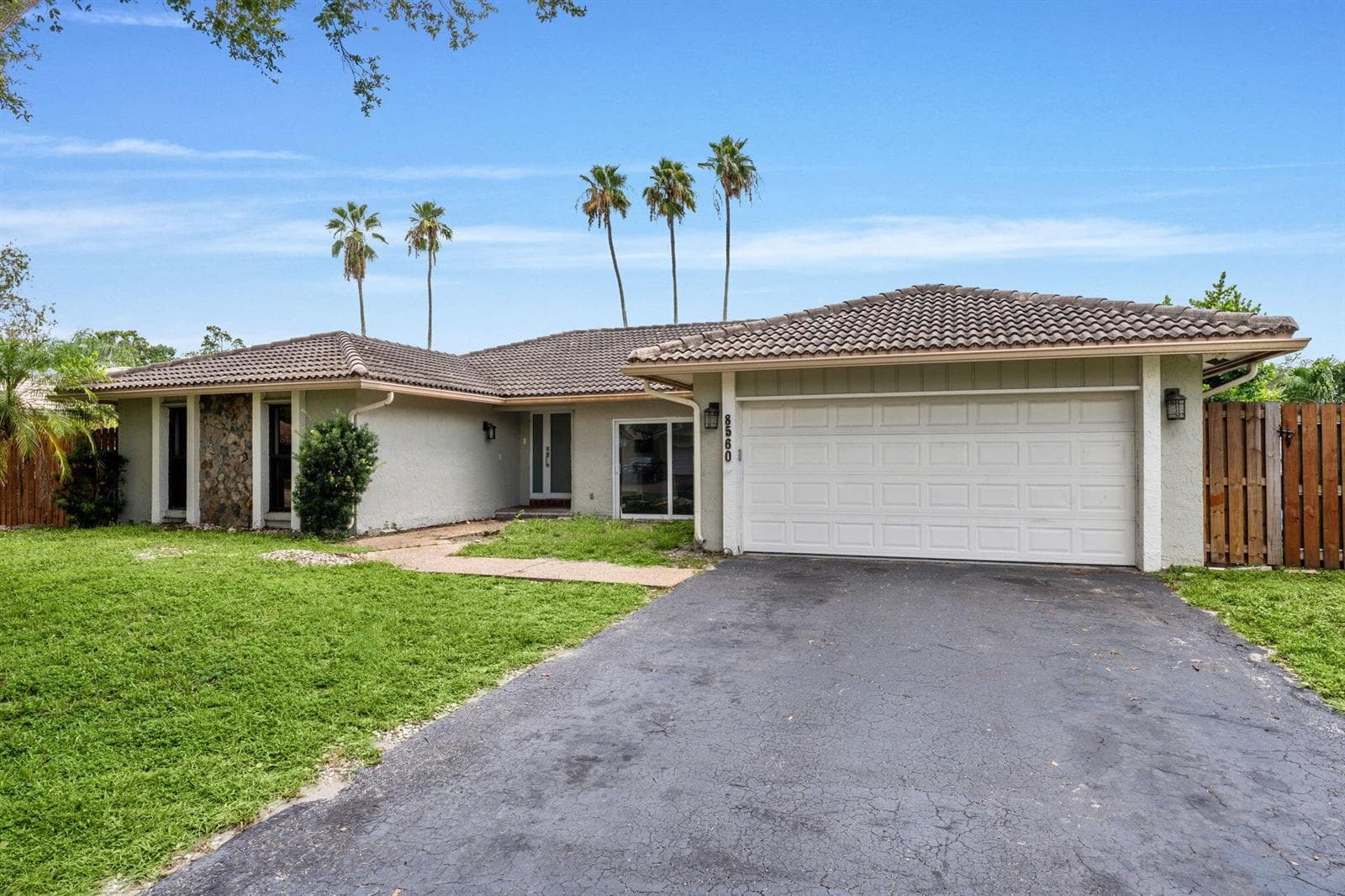 8560 NW 2nd Street, Coral Springs, FL 33071 — zdjęcie 2