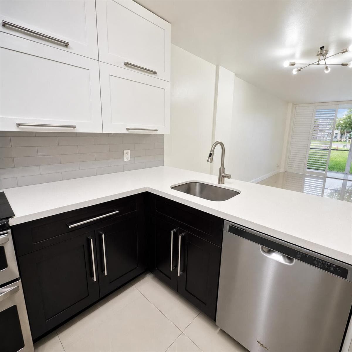 117 ROYAL PARK Drive # 1H, Oakland Park, FL 33309 — zdjęcie 2