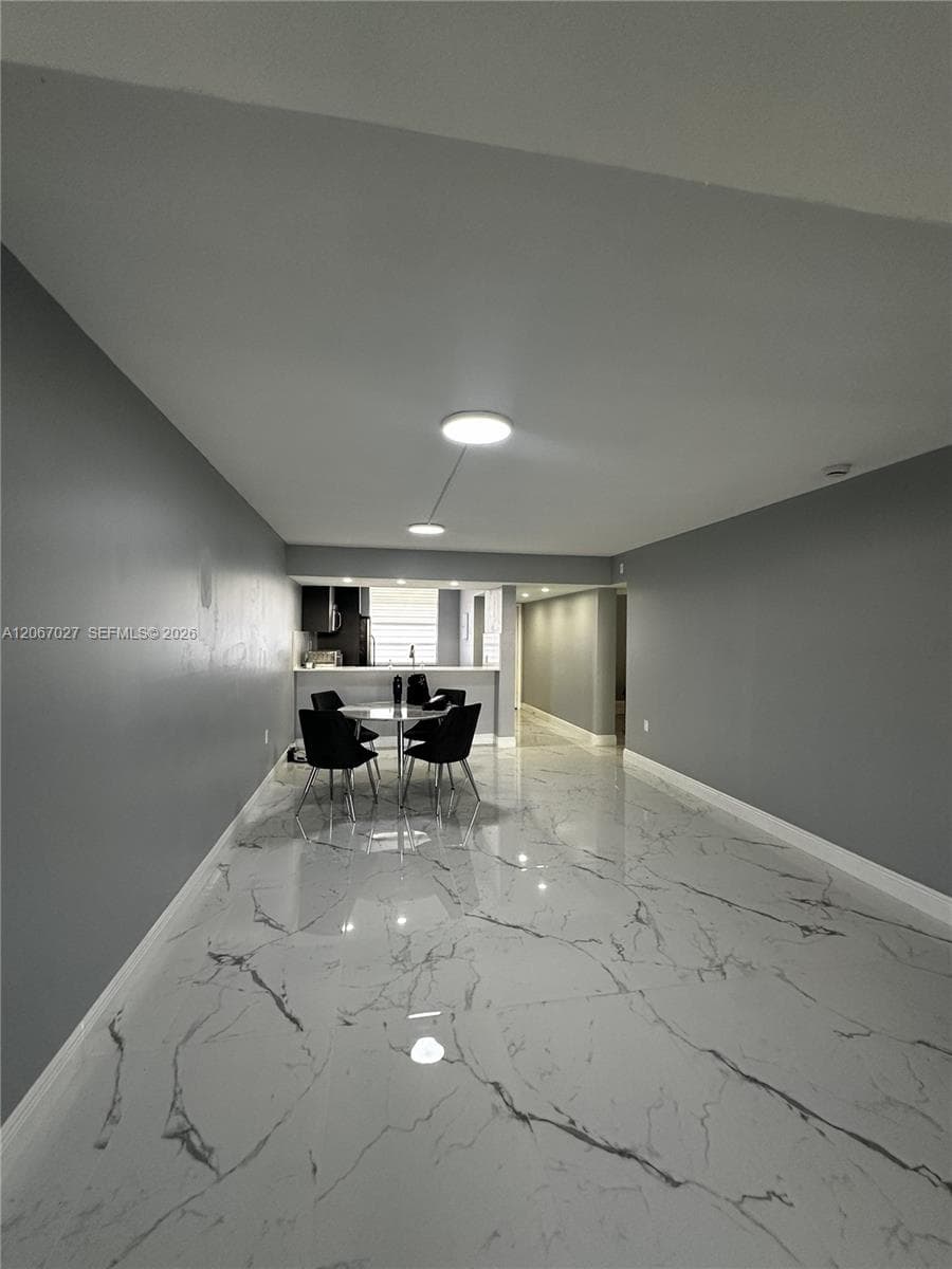 1719 Whitehall Dr # 105, Davie, FL 33324 — zdjęcie 4
