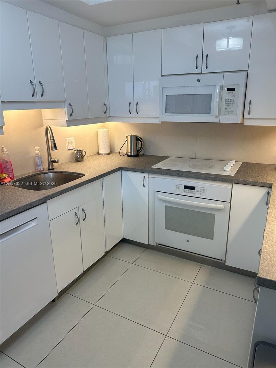 20515 E Country Club Dr # 747, Aventura, FL 33180 — zdjęcie 4