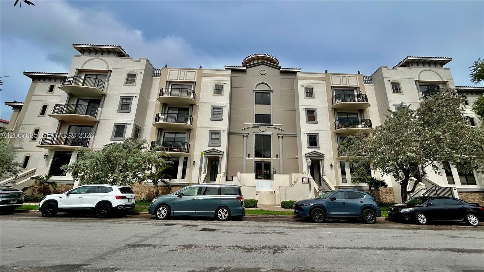 1650 Galiano St # 307, Coral Gables, FL 33134 — zdjęcie 2