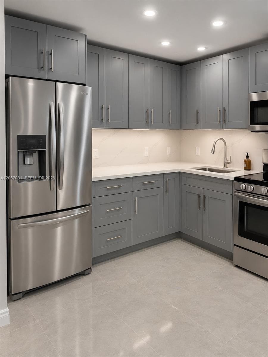 2358 NW 58th St, Miami, FL 33142 — zdjęcie 2