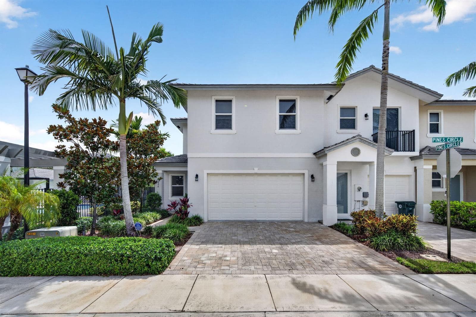 6994 Pines Circle, Coconut Creek, FL 33073 — zdjęcie 2